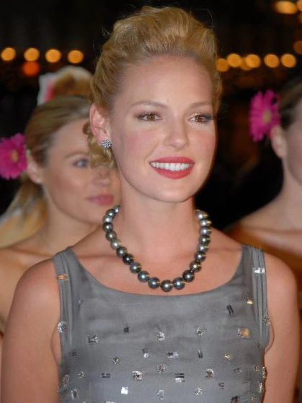 <strong>Katherine Heigl</strong>. Bilde av lukeford.net.