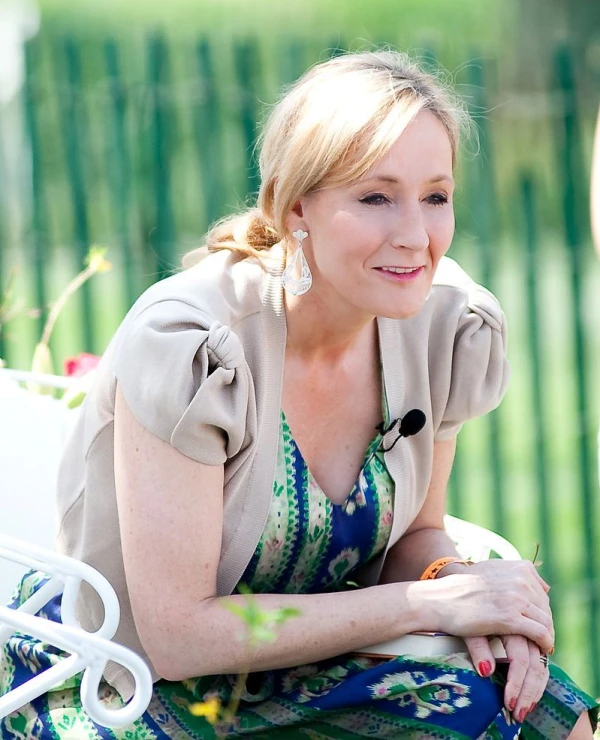 <strong>J.K. Rowling</strong>. Bilde av Daniel Ogren.