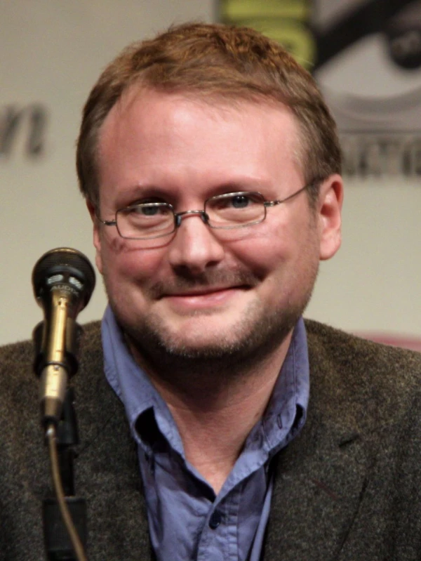 <strong>Rian Johnson</strong>. Bilde  Gage Skidmore.