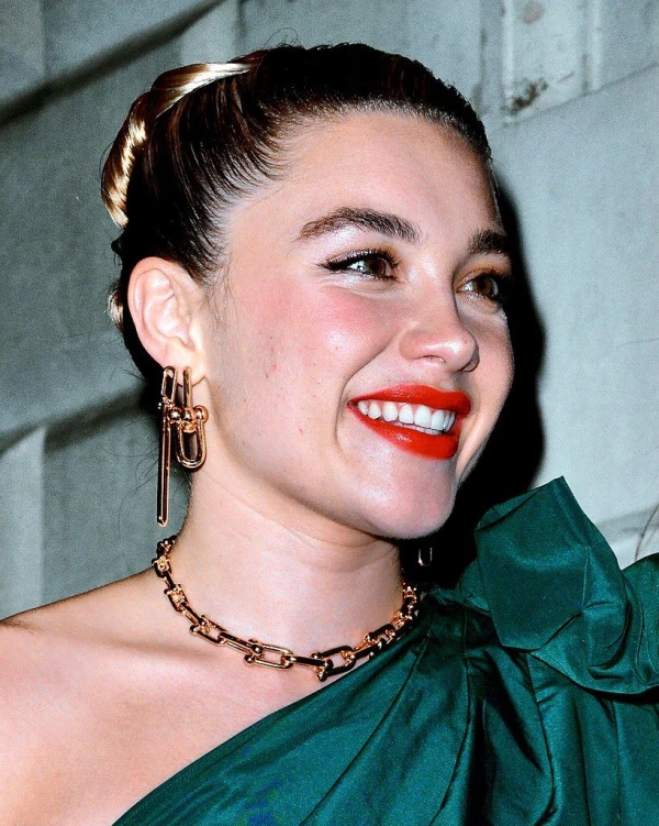 <strong>Florence Pugh</strong>. Bilde av Innisfree987.