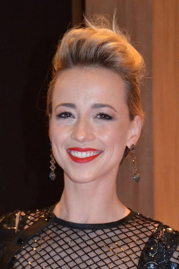 <strong>Karine Vanasse</strong>. Bilde MingleMediaTVNetwork.
