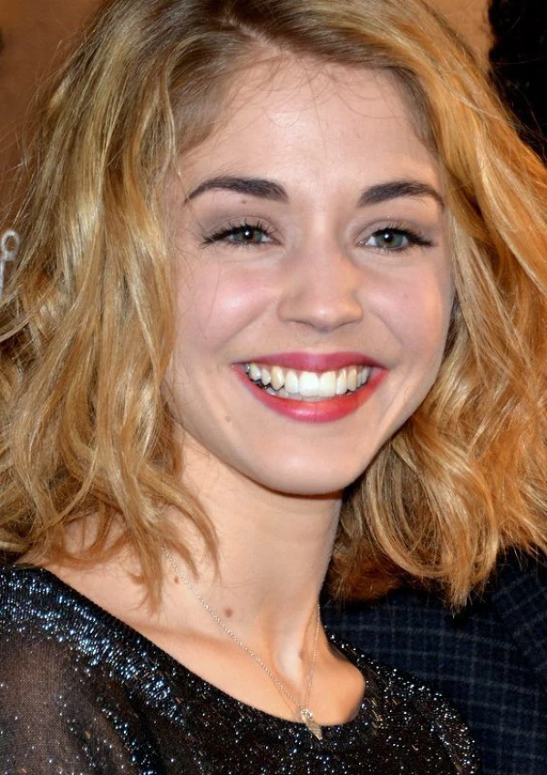 <strong>Alice Isaaz</strong>. Bilde av Georges Biard.