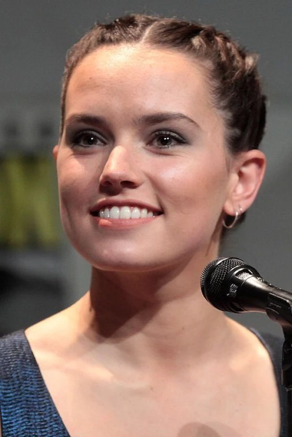 <strong>Daisy Ridley</strong>. Bilde  Gage Skidmore.