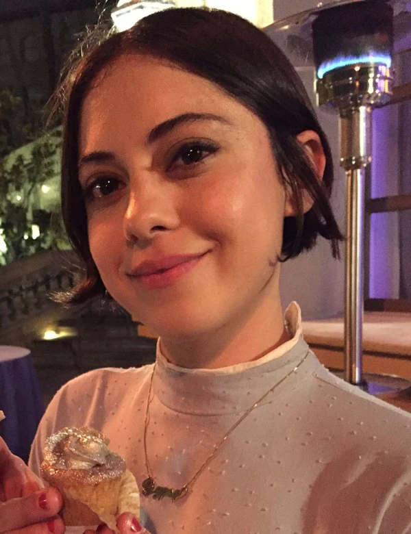 <strong>Rosa Salazar</strong>. Bilde Good.Night35.